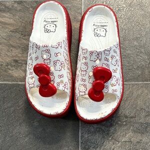 Hello Kitty Kids Slippers in Red and White
